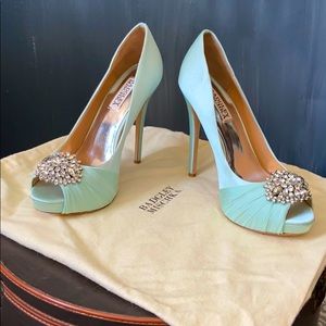 Badgley Mischka Pettal Pumps Size 7 1/2